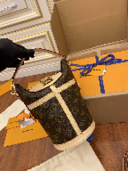luxury quality brand designer bags duffle french fries m43587 letter handbags shoulder messenger bag g6h8, Black
luxury quality brand designer bags duffle french fries m43587 letter handbags shoulder messenger bag g6h8, Black