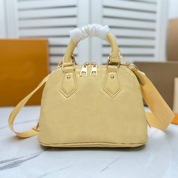 women shell bag luxury alma bb bag fashion designer bag women tote shoulder bags messenger bag cow leather quilted handbag shell purse ladie
women shell bag luxury alma bb bag fashion designer bag women tote shoulder bags messenger bag cow leather quilted handbag shell purse ladie