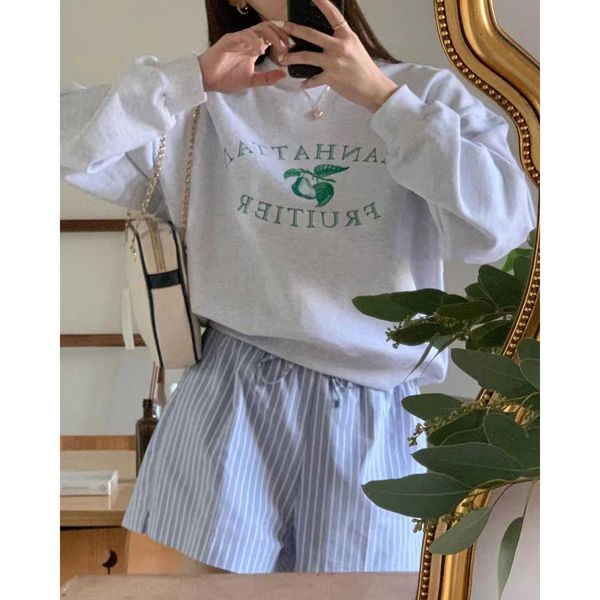 korea spring new casual printing letter loose sweater+striped shorts, Black
korea spring new casual printing letter loose sweater+striped shorts, Black