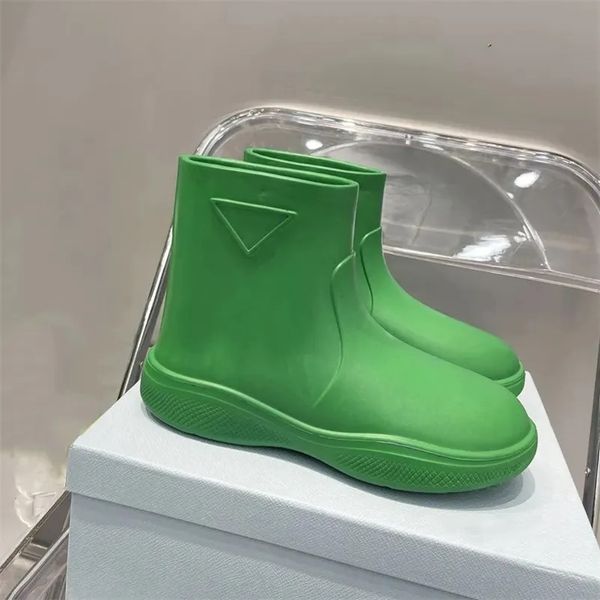 casual shoes designer foam rubber booties fashion roman boot womens rain boots tread sole classic galoshes black white light blue
casual shoes designer foam rubber booties fashion roman boot womens rain boots tread sole classic galoshes black white light blue