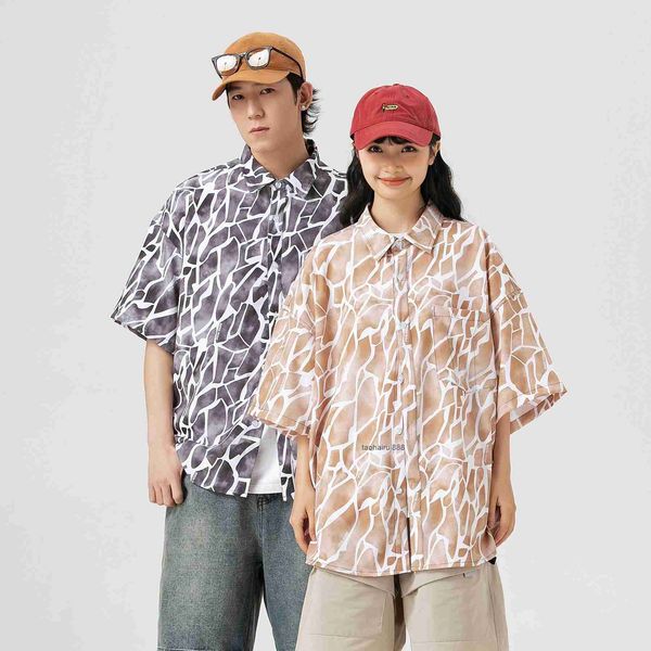 contrast color full print short sleeved shirt, men's summer trendy brand, loose and breathable, versatile casual couple, earth texture, White;black
contrast color full print short sleeved shirt, men's summer trendy brand, loose and breathable, versatile casual couple, earth texture, White;black