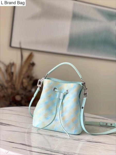 2023 new 5a designers bucket bag bicolour embossed luxury monograms leather handbag womens drawstring tote crossbody shoulder bag for ladies, Black
2023 new 5a designers bucket bag bicolour embossed luxury monograms leather handbag womens drawstring tote crossbody shoulder bag for ladies, Black