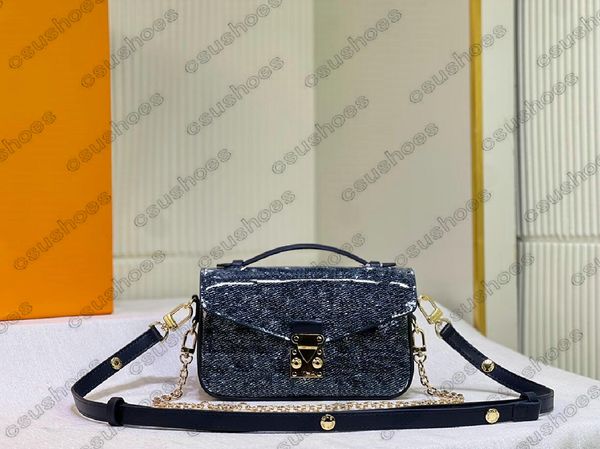 23ss pochette metis east west bag tote womens designer rectangle chains luxurys holographic navy blue handbag pocket canvas leather purse cr
23ss pochette metis east west bag tote womens designer rectangle chains luxurys holographic navy blue handbag pocket canvas leather purse cr