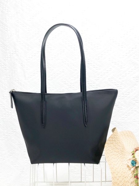 evening bags branded women's bags simple large capacity woman's handbags french trend tote bags fashion shoulder beach bag 230801
evening bags branded women's bags simple large capacity woman's handbags french trend tote bags fashion shoulder beach bag 230801