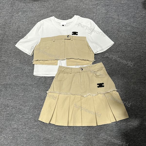classic spliced short sleeve jumper retro casual t shirt fashion tight mini pleated skirt two piece set, White
classic spliced short sleeve jumper retro casual t shirt fashion tight mini pleated skirt two piece set, White