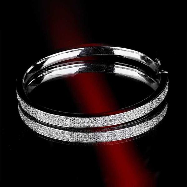 Customization Jewelry d Color Moissnaite Gold Plated Silver Iced Out Diamond Bracelet
Customization Jewelry d Color Moissnaite Gold Plated Silver Iced Out Diamond Bracelet