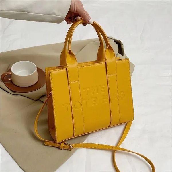 7a designer leather handbag the tote bag marc womens jobobs handbag signature branding totes bags shoulder crossbody colorblock bags canvas
7a designer leather handbag the tote bag marc womens jobobs handbag signature branding totes bags shoulder crossbody colorblock bags canvas