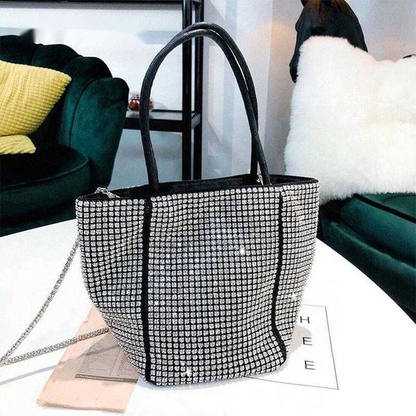evening bags bling rhinestone handbag women luxury fashion diamonds chain shoulder ladies designer handbags 230427
evening bags bling rhinestone handbag women luxury fashion diamonds chain shoulder ladies designer handbags 230427