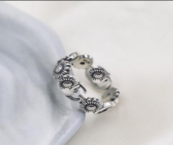 new women039s girl silver small daisy ring stamp blind love letter love ring gift for love couple jewelry3342034, Red;brown
new women039s girl silver small daisy ring stamp blind love letter love ring gift for love couple jewelry3342034, Red;brown