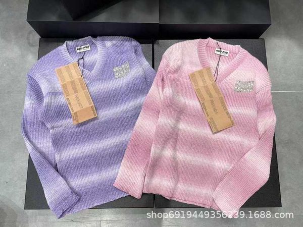 women's knits & tees designer pre autumn new niche design with diamond stripe knit shirt for trendy classic style loose fitting round n, White
women's knits & tees designer pre autumn new niche design with diamond stripe knit shirt for trendy classic style loose fitting round n, White