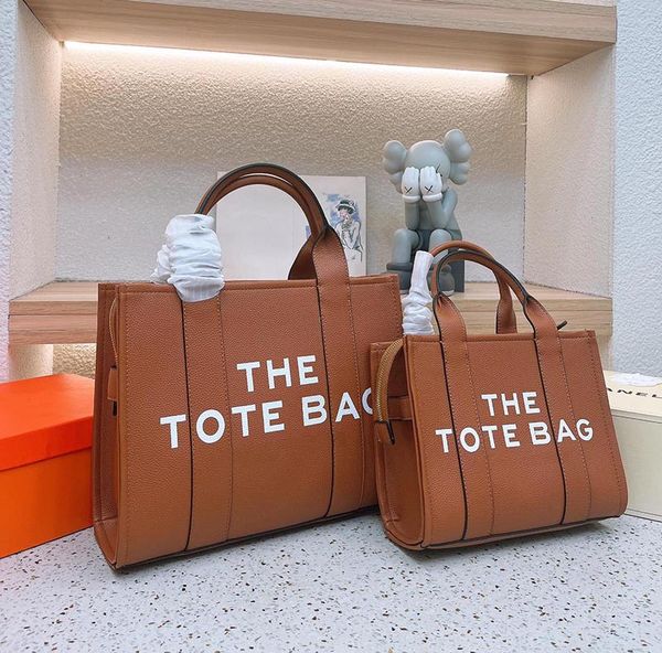 10a the tote bag designer handbag marc leather large capacity handbags shoulder strap genuine leather crossbody bags women mens traveler tot
10a the tote bag designer handbag marc leather large capacity handbags shoulder strap genuine leather crossbody bags women mens traveler tot