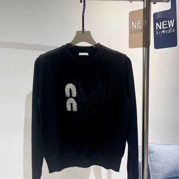 new sequin embroidery letter round neck pullover versatile sweater autumn/winter dark wind slim wool knitted top, White;black
new sequin embroidery letter round neck pullover versatile sweater autumn/winter dark wind slim wool knitted top, White;black