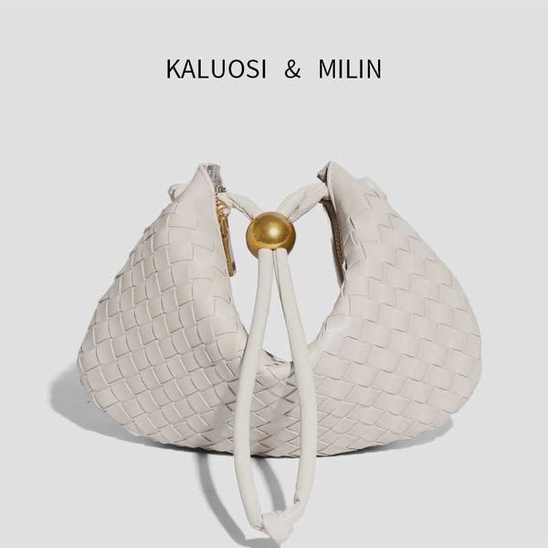 xiaojinqiu woven dumpling bun summer new fashion trend shoulder bag small design casual versatile underarm bag
xiaojinqiu woven dumpling bun summer new fashion trend shoulder bag small design casual versatile underarm bag