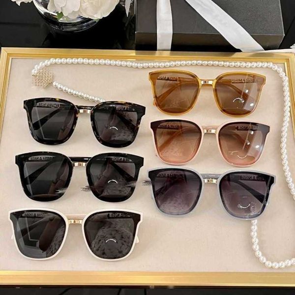 2023 luxury designer sunglasses new small fragrance board for women 6090 same style fashion box anti uv sunglasses tide, White;black
2023 luxury designer sunglasses new small fragrance board for women 6090 same style fashion box anti uv sunglasses tide, White;black