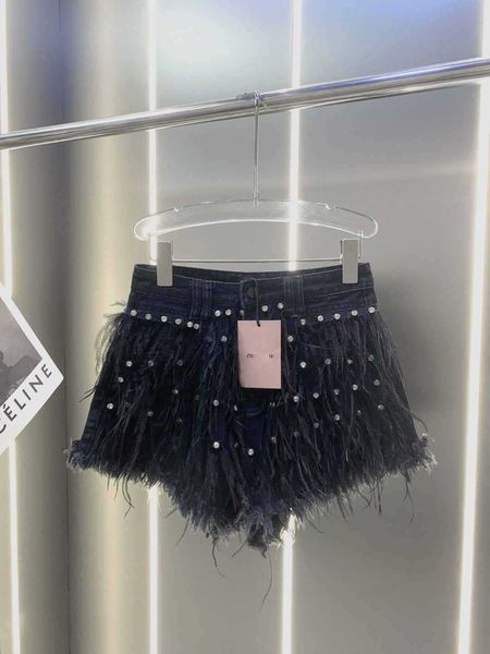 2023 summer new gaoding girls' fashionable style shows slim and age reducing feather denim shorts with diamonds, Blue
2023 summer new gaoding girls' fashionable style shows slim and age reducing feather denim shorts with diamonds, Blue
