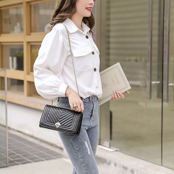lady small chain shoulder bag plain handbags luxury designer leather casual clutch flap totes bags flip cover office shopping phone purse ba
lady small chain shoulder bag plain handbags luxury designer leather casual clutch flap totes bags flip cover office shopping phone purse ba