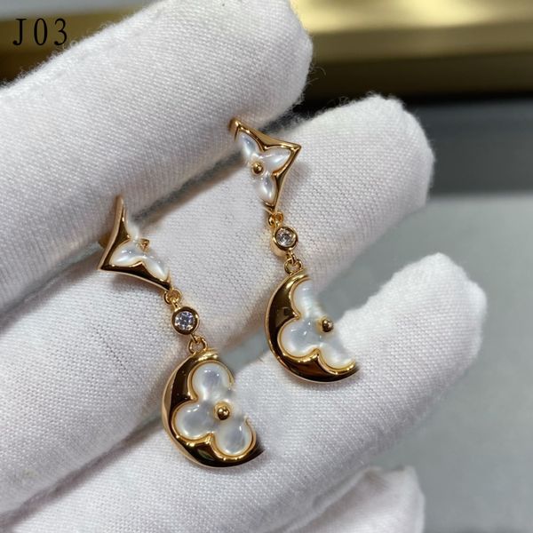 women's earrings designer luxury brand 18k gold plated earrings women's wedding party jewelry, Golden;silver
women's earrings designer luxury brand 18k gold plated earrings women's wedding party jewelry, Golden;silver