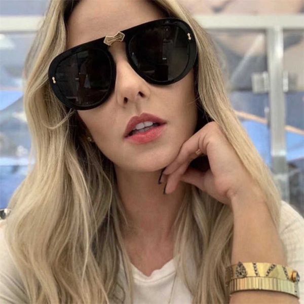 2023 luxury designer sunglasses new diamond frame folding wind toad mirror jelly color personalized fashion network red same style sunglasse, White;black
2023 luxury designer sunglasses new diamond frame folding wind toad mirror jelly color personalized fashion network red same style sunglasse, White;black