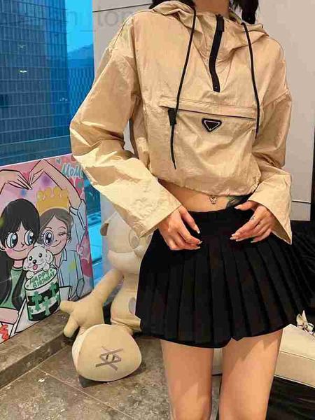 women's t-shirt designer p family's short hooded sun protection sprint coat 2023 summer new high grade explosive street style age, White
women's t-shirt designer p family's short hooded sun protection sprint coat 2023 summer new high grade explosive street style age, White
