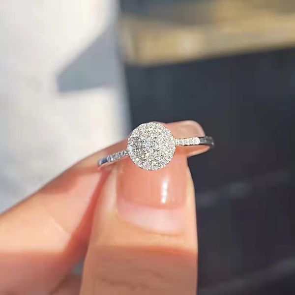 wedding rings ring natural diamond au750 18k white gold bands for women prong setting cute romantic 230803, Slivery;golden
wedding rings ring natural diamond au750 18k white gold bands for women prong setting cute romantic 230803, Slivery;golden