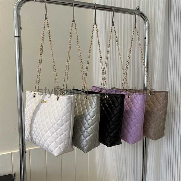 shoulder bags 2023 summer new solid diamond checker tote bag with large capacity fashionable and casual chain shoulder bag tidestylishhandba
shoulder bags 2023 summer new solid diamond checker tote bag with large capacity fashionable and casual chain shoulder bag tidestylishhandba