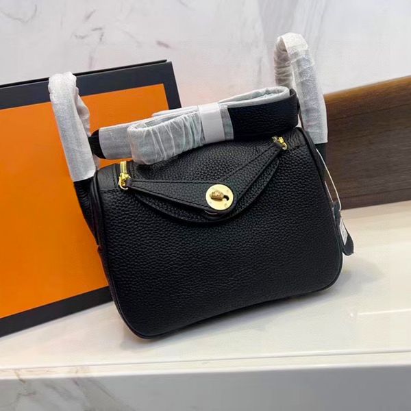 luxurys womens mens totes bag famous designer pink classic lindys flap handbags 7a quality travel cross body clutch bags genuine leather sum
luxurys womens mens totes bag famous designer pink classic lindys flap handbags 7a quality travel cross body clutch bags genuine leather sum