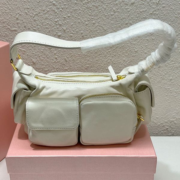 locomotive underarm bag women plain shoulder bags genuine leather multiple pockets wallets golden hardware fashion letters
locomotive underarm bag women plain shoulder bags genuine leather multiple pockets wallets golden hardware fashion letters