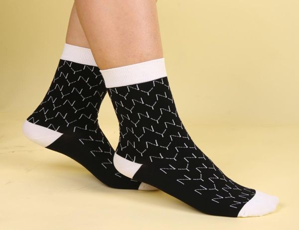 gp original socks autumn and winter english yn medium stockings ins tide brand casual socks6450780, Black;white
gp original socks autumn and winter english yn medium stockings ins tide brand casual socks6450780, Black;white