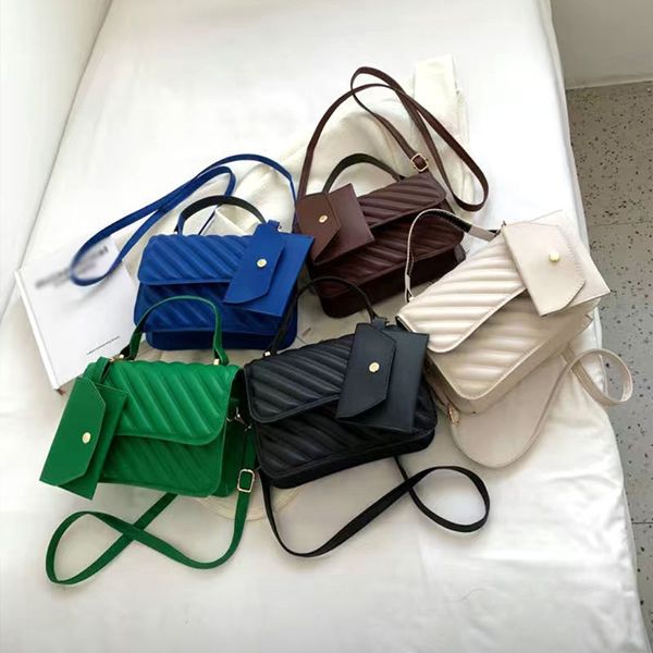 new senior ladies popular texture niche chain bag fashion diagonal portable small square bag
new senior ladies popular texture niche chain bag fashion diagonal portable small square bag