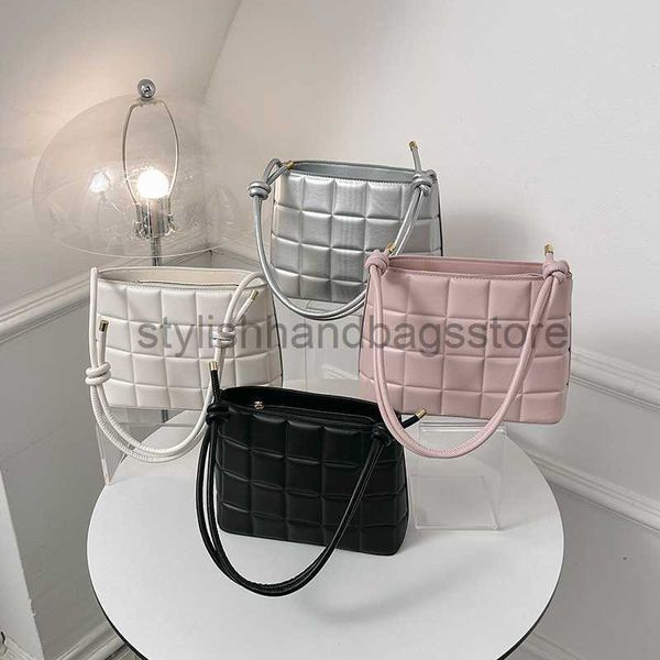 shoulder fashionable niche design for women's summer 2023 new trendy and fashionable portable small square simple one shoulder bagstyli
shoulder fashionable niche design for women's summer 2023 new trendy and fashionable portable small square simple one shoulder bagstyli