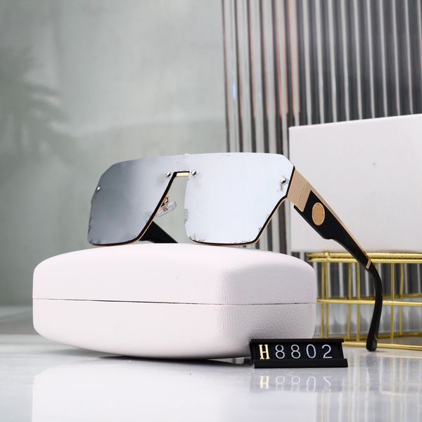luxury designer sunglasses man glass outdoor sunglasses square metal frame fashion classic lady sun glasses mirror woman with box, White;black
luxury designer sunglasses man glass outdoor sunglasses square metal frame fashion classic lady sun glasses mirror woman with box, White;black