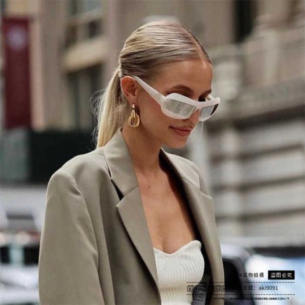 2023 luxury designer new p family's futuristic technology sunglasses women's net red same style personality box sunglasses spr30y, White;black
2023 luxury designer new p family's futuristic technology sunglasses women's net red same style personality box sunglasses spr30y, White;black