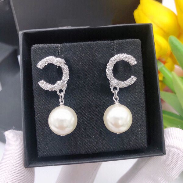 ccity latest woman stud earring luxury designer jewelry women classics c logo hoop earrings fashion accessories 43231, Golden;silver
ccity latest woman stud earring luxury designer jewelry women classics c logo hoop earrings fashion accessories 43231, Golden;silver