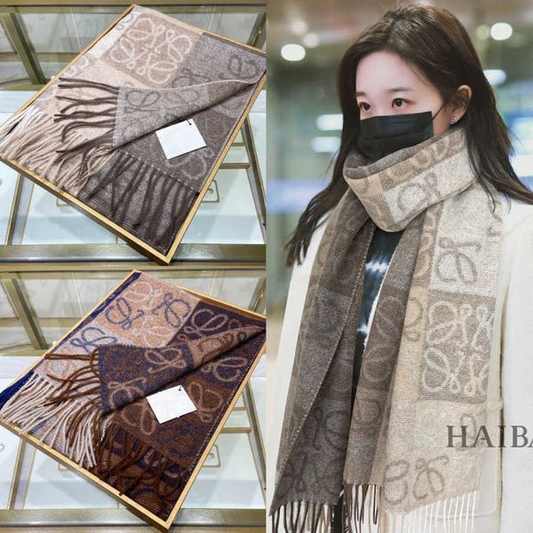 classic designer cashmere warm scarf milk tea chess card checker letter double sided cashmere scarf for women autumn and winter rowe jacquar, Blue;gray
classic designer cashmere warm scarf milk tea chess card checker letter double sided cashmere scarf for women autumn and winter rowe jacquar, Blue;gray