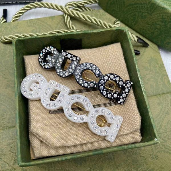 letters luxury brand designer hair clips barrettes with shining crystal bling diamond fashion fringe clip pins for women jewelry accessories, Golden;silver
letters luxury brand designer hair clips barrettes with shining crystal bling diamond fashion fringe clip pins for women jewelry accessories, Golden;silver