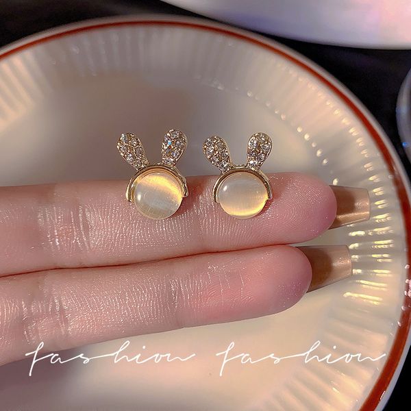 temperament earrings high-end sense niche stud earrings women's s925 silver needle korean version retro earrings cold wind, Golden;silver
temperament earrings high-end sense niche stud earrings women's s925 silver needle korean version retro earrings cold wind, Golden;silver