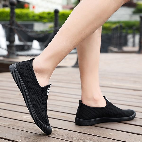 new fashion men designer casual shoes triple black white mens flat trainers factory wholesale retail outdoor platform sports sneakers eur 39
new fashion men designer casual shoes triple black white mens flat trainers factory wholesale retail outdoor platform sports sneakers eur 39