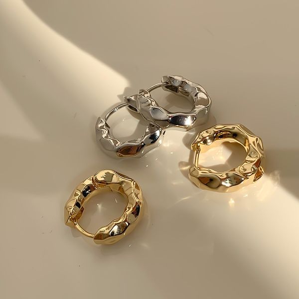 stud vintage cold color thick metal exaggeration hoops earrings irregular wave concise geometry hoop for women girl 230802, Golden;silver
stud vintage cold color thick metal exaggeration hoops earrings irregular wave concise geometry hoop for women girl 230802, Golden;silver