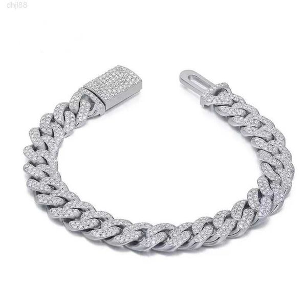 8mm luxury iced out 925 sterling silver moissanite cuban link bracelet hip hop jewelry
8mm luxury iced out 925 sterling silver moissanite cuban link bracelet hip hop jewelry