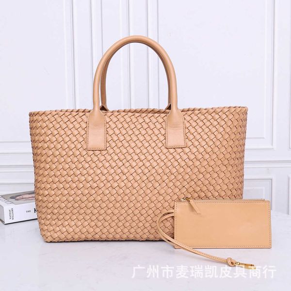 abottegas tote bag vneta jodie mini teen intrecciato designer women's handbag hand woven vegetable basket bag bun mother bag built-in z
abottegas tote bag vneta jodie mini teen intrecciato designer women's handbag hand woven vegetable basket bag bun mother bag built-in z