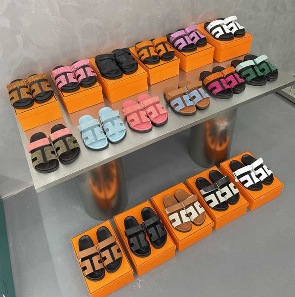 2023 brand designer h slippers classic flat leather bath beach second uncle sandals slides sand shoes woman slipper luxury summer lady carto, Black
2023 brand designer h slippers classic flat leather bath beach second uncle sandals slides sand shoes woman slipper luxury summer lady carto, Black