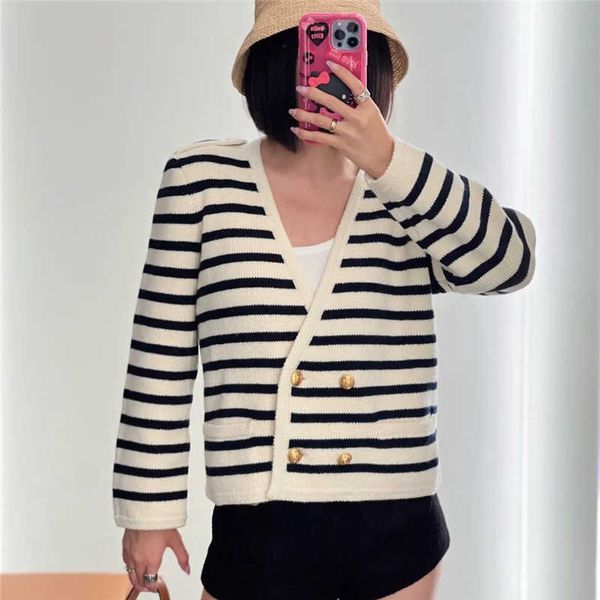 women's women's knitwear autumn and winter new v-neck striped sweater minimalist style long sleeve shawl coat, White;black
women's women's knitwear autumn and winter new v-neck striped sweater minimalist style long sleeve shawl coat, White;black