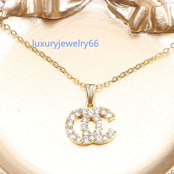 wholesale luxury designer brand double letter pendant necklaces chain 18k gold plated crysatl rhinestone sweater newklace for women wedding, Silver
wholesale luxury designer brand double letter pendant necklaces chain 18k gold plated crysatl rhinestone sweater newklace for women wedding, Silver