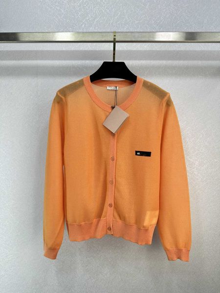2023 early autumn new gaoding chest emblem embellishment round neck solid color reduced age slim fit versatile knitted cardigan, White;black
2023 early autumn new gaoding chest emblem embellishment round neck solid color reduced age slim fit versatile knitted cardigan, White;black