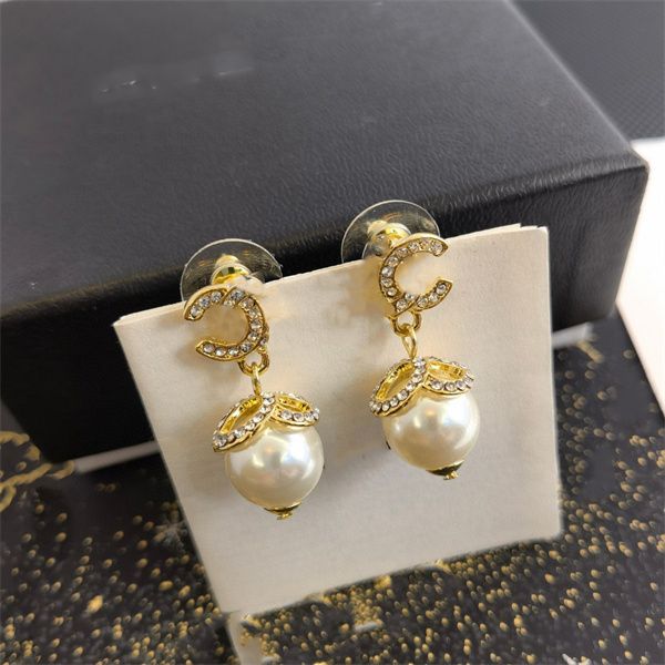 ccity latest woman stud earring luxury designer jewelry women classics c logo hoop earrings fashion accessories 4389, Golden;silver
ccity latest woman stud earring luxury designer jewelry women classics c logo hoop earrings fashion accessories 4389, Golden;silver