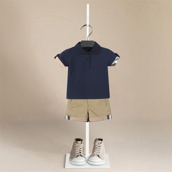 clothing sets brand designer turndown collar quality clothing striped baby boy summer clothes tshirtshorts baby casual clothing sets 230803, White
clothing sets brand designer turndown collar quality clothing striped baby boy summer clothes tshirtshorts baby casual clothing sets 230803, White
