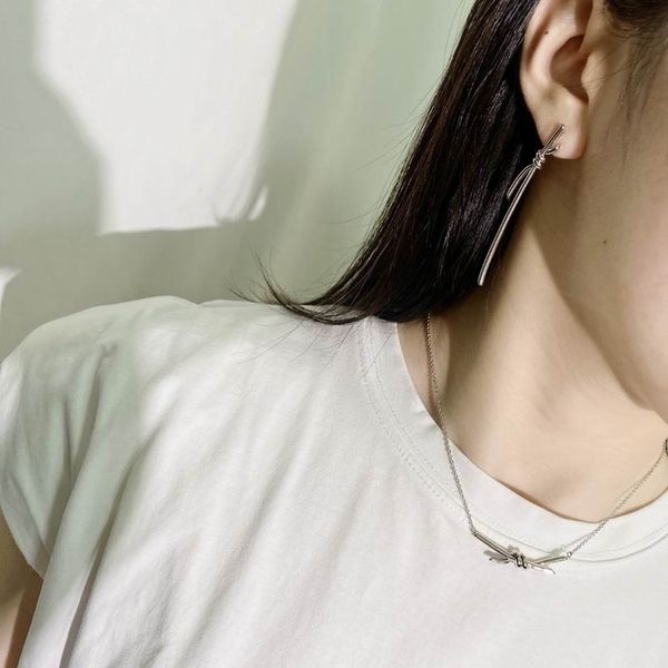 2023 lovely cute pendant necklaces long silver thin stainless steel chain twist strip design women necklace earrings suit with dust bag and, Black
2023 lovely cute pendant necklaces long silver thin stainless steel chain twist strip design women necklace earrings suit with dust bag and, Black