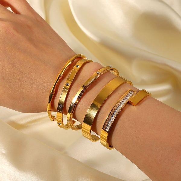 zircon inlaid open bracelet fashion vintage 18k gold plated stainless steel bracelet for women, Black
zircon inlaid open bracelet fashion vintage 18k gold plated stainless steel bracelet for women, Black