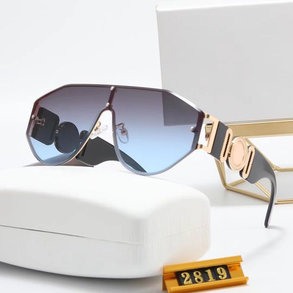 oversized sunglasses mens glasses shield sun glasses telescope modeling metal frame wide mirror leg classic logo gradient color sunglasses w, White;black
oversized sunglasses mens glasses shield sun glasses telescope modeling metal frame wide mirror leg classic logo gradient color sunglasses w, White;black