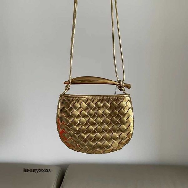 fashion bottegac bags venetaz designer same sardines sardine 2023 bag woven cowhide women's handle single shoulder oblique straddle han
fashion bottegac bags venetaz designer same sardines sardine 2023 bag woven cowhide women's handle single shoulder oblique straddle han